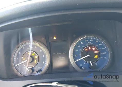 2016 Toyota Sienna Xle 8 Passenger from USA, damaged, VIN 5TDYK3DC9GS742102